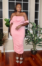 Load image into Gallery viewer, Best Betts Season Dress | Timeless & Chic Style