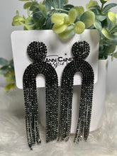 Load image into Gallery viewer, Black Crystal Earrings
