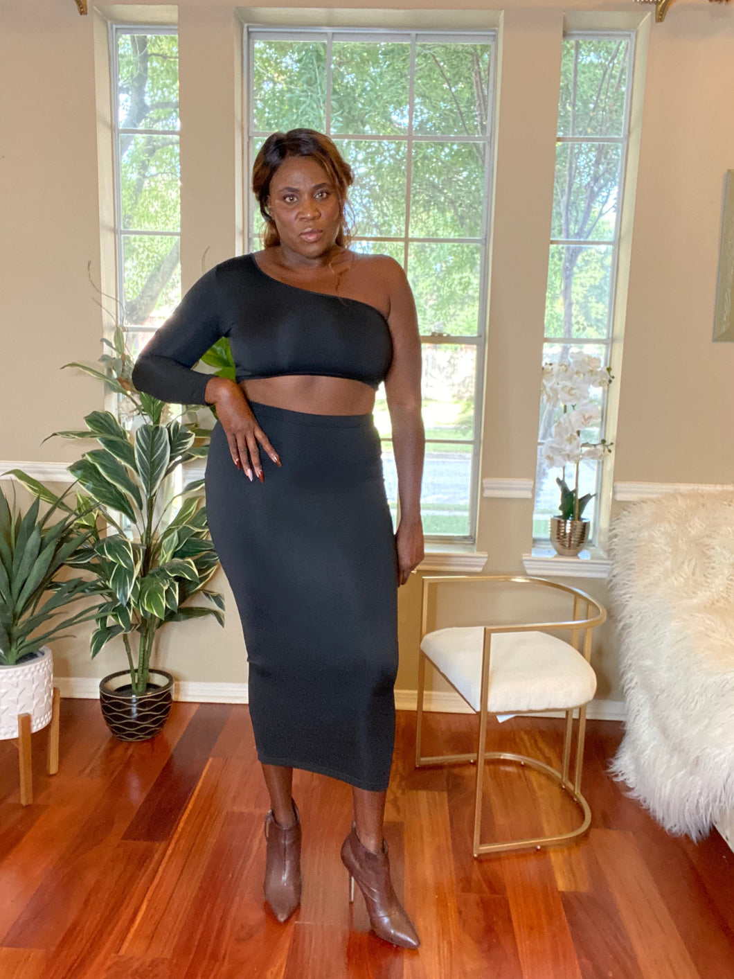 Enticing Lici | One-Shoulder Top & Fitted Skirt Set