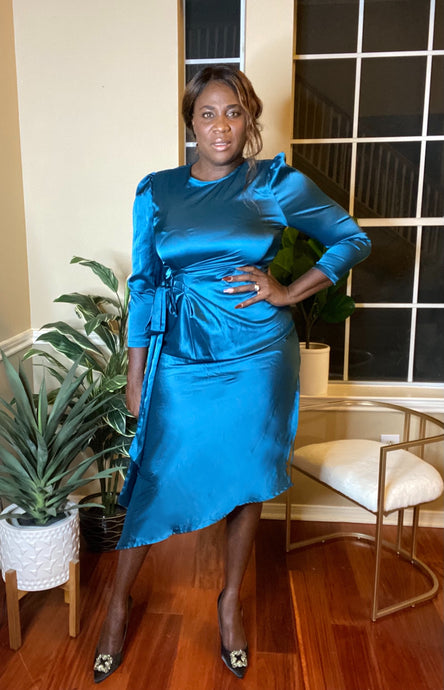 Silky Tara Fitted Dress | Sleek & Elegant Design