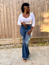 Load image into Gallery viewer, Flaring Jeans Ann | Trendy and Comfortable Denim
