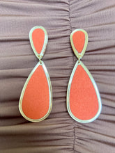 Load image into Gallery viewer, Burnt Orange Earrings
